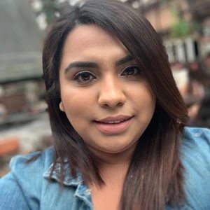 Meet your Posher, Cynthia lizette